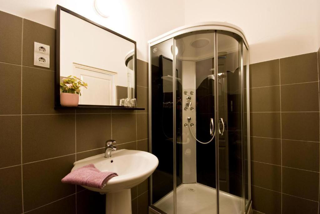 Balcony Apartment Budapest Exterior foto